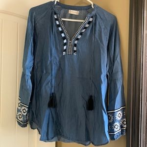Altar’d State Blouse in Chambray Size Small
